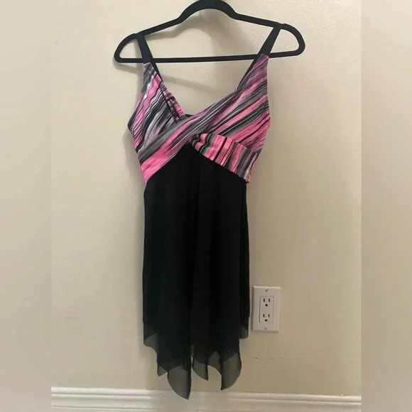 ❤️2  for 30 Swimsuit❤️ - Picture 2 of 6